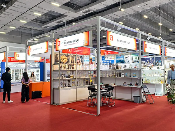 Zhantai in Exhibitions