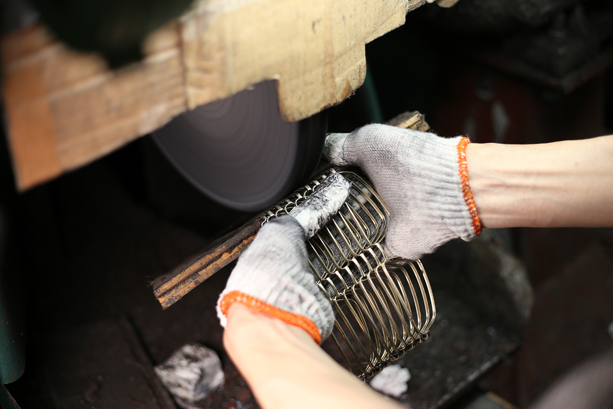 Metal Glasses produce